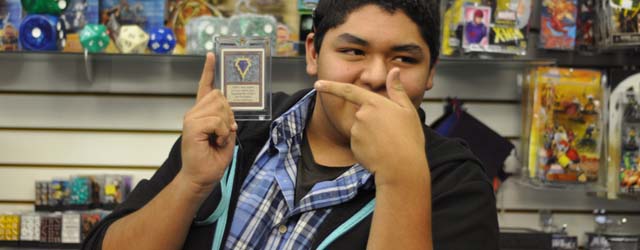 Sixteen players duked it out at the Mox Sapphire Tournament...